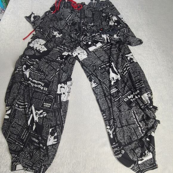 IC By Connie K Newspaper print women's jumpsuit Harem pants Medium Art to Wear - Picture 7 of 15